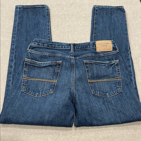 Abercrombie & Fitch Medium Wash Straight Leg Button Fly Denim Blue Jeans Men Boy - Picture 2 of 13